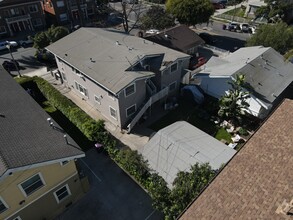 333 W 9th St in Long Beach, CA - Building Photo - Building Photo