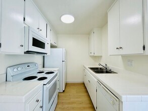 jas355 in Los Angeles, CA - Building Photo - Building Photo