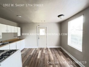 1902 W Short 17th St in North Little Rock, AR - Building Photo - Building Photo