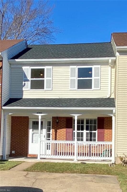 property at 4740 Greenlaw Dr
