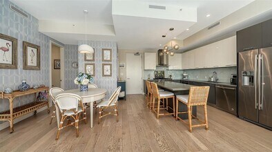 635 S Orange Ave in Sarasota, FL - Building Photo - Building Photo