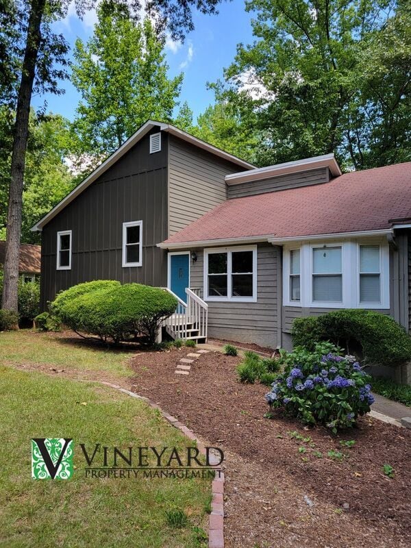 property at 2964 Forest Chase Terrace NE