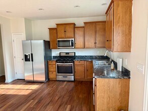 1451 Kelci Jayne Dr in Pataskala, OH - Building Photo - Building Photo