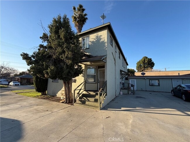 8529 Oleander Ave, Unit 4 in Fontana, CA - Building Photo - Building Photo