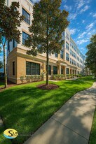 1661 Riverside Ave, Unit 117 in Jacksonville, FL - Building Photo