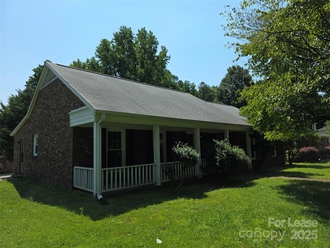 property at 1301 Rock Point Rd