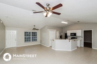 453 Foxdall Ave NE in Palm Bay, FL - Foto de edificio - Building Photo