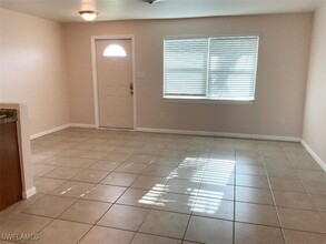 1806 SE 1st Ave in Cape Coral, FL - Building Photo - Building Photo