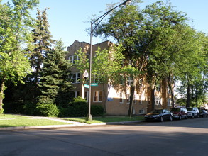 4400-4402 W Parker Ave in Chicago, IL - Foto de edificio - Building Photo