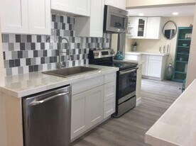 1821 NW 33rd Ave in Fort Lauderdale, FL - Building Photo