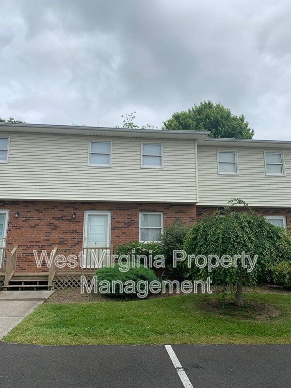 143 Cardinal Wy in Lewisburg, WV - Building Photo - Building Photo