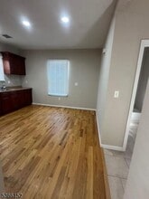 214 Erie St in Elizabeth, NJ - Building Photo - Building Photo