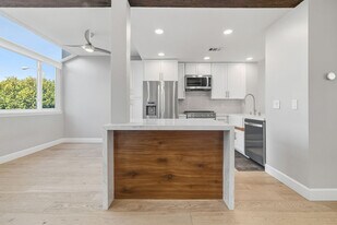 501 Herondo St, Unit 59 in Hermosa Beach, CA - Building Photo