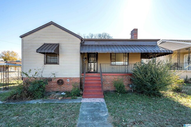 property at 621 Valley Rd