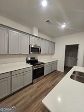 130 Rolling Mdw Wy in Kathleen, GA - Building Photo - Building Photo