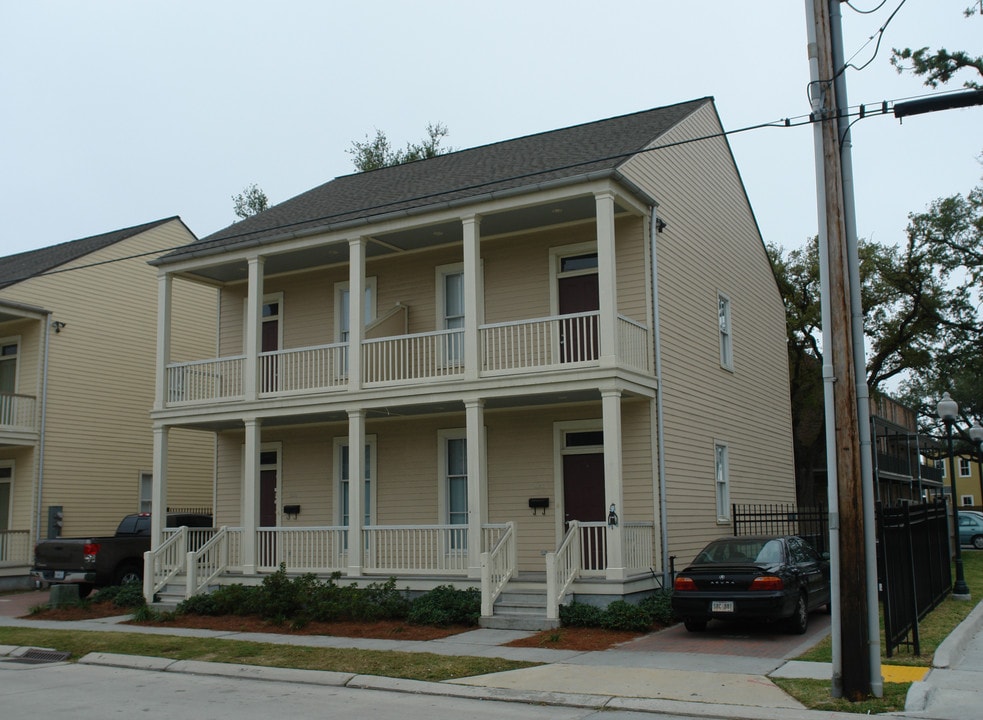 620 Felicity St in New Orleans, LA - Foto de edificio
