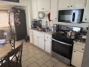 129 Smilax Rd, Unit 129 Smilax rd in Vista, CA - Building Photo - Building Photo