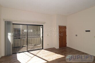 5170 Clairemont Mesa Blvd in San Diego, CA - Building Photo - Building Photo