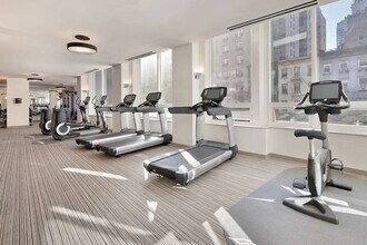 300 E 23rd St in New York, NY - Building Photo - Building Photo