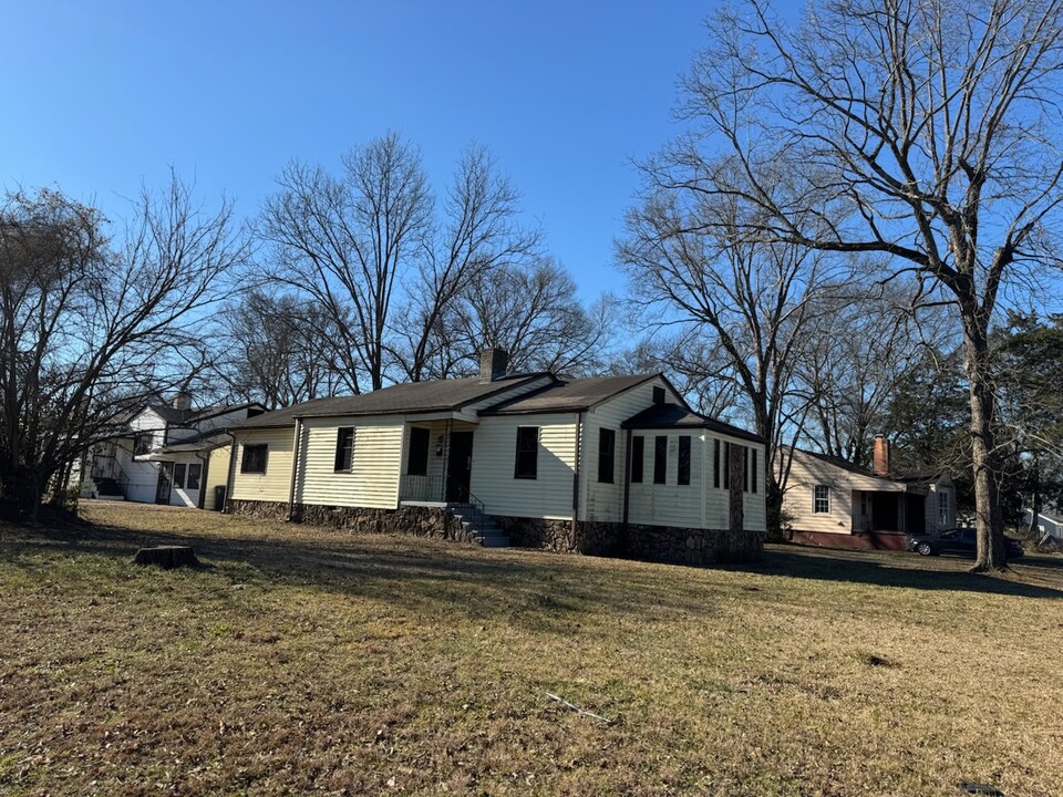 200 23rd St SW in Birmingham, AL - Building Photo