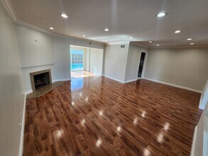 13132 Hartland St in North Hollywood, CA - Building Photo - Building Photo