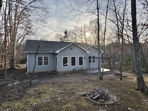 293 Elohi Way in Loudon, TN - Building Photo - Building Photo