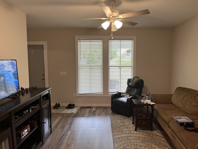 312 Market St, Unit B in Water Valley, MS - Building Photo - Building Photo