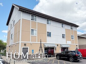 251 Bunting Ln, Unit 201 in Mankato, MN - Building Photo