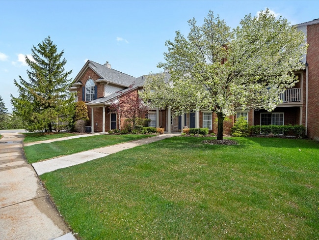5289 Brookemonte Cir in Oakland Township, MI - Building Photo - Building Photo
