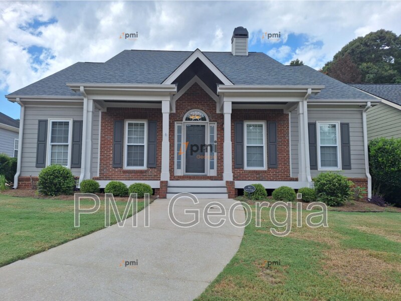 213 Pickets Row in Peachtree City, GA - Building Photo