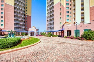 2745 First St, Unit 1705 in Ft. Myers, FL - Building Photo - Building Photo