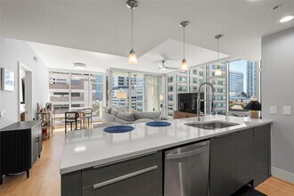 145 2nd Ave S in St. Petersburg, FL - Building Photo - Building Photo