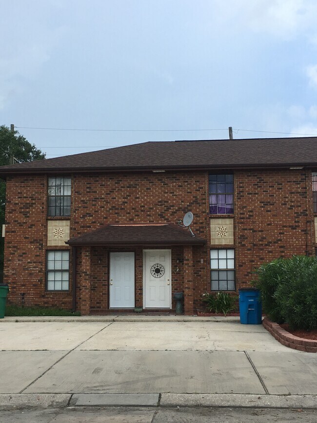 2504 Meraux Lane, Unit Apt C