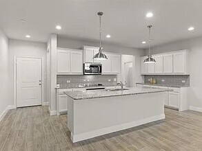 521 Sandiford Ct in Mansfield, TX - Building Photo - Building Photo
