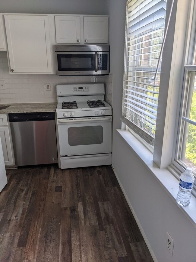 property at 2429 Lawrenceville Hwy