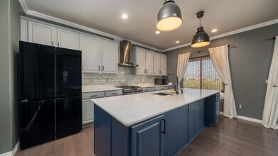 6678 Lamine Dr in Colorado Springs, CO - Building Photo - Building Photo