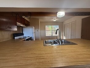 8102 Dunn St in Austin, TX - Building Photo - Building Photo