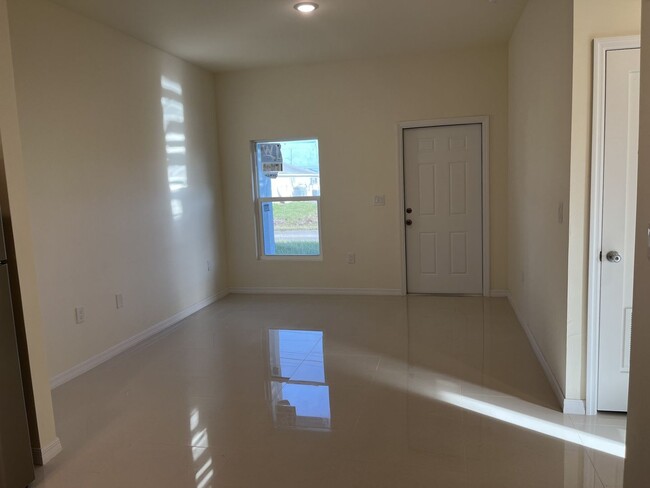 3018 29th St SW in Lehigh Acres, FL - Building Photo - Building Photo