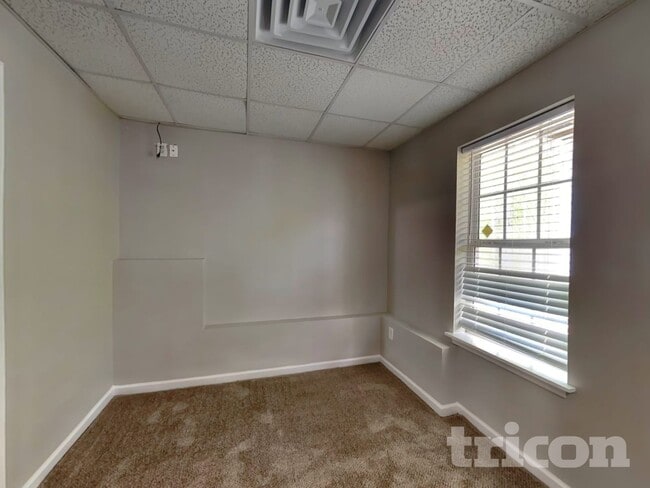 1170 Augusta Woods Dr in Douglasville, GA - Foto de edificio - Building Photo