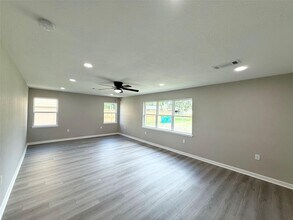 2626 Woodland St in La Marque, TX - Building Photo - Building Photo