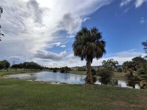 7261 NW 174th Terrace in Hialeah, FL - Building Photo - Building Photo