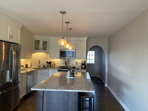 3252 Cool Springs Ct in Naperville, IL - Building Photo - Building Photo