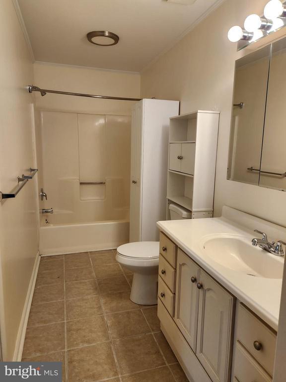 154B Birchfield Ct in Mount Laurel, NJ - Building Photo - Building Photo