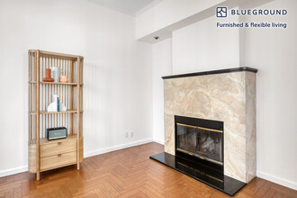 150 E 57th St, Unit FL32-ID915 in New York, NY - Building Photo - Building Photo