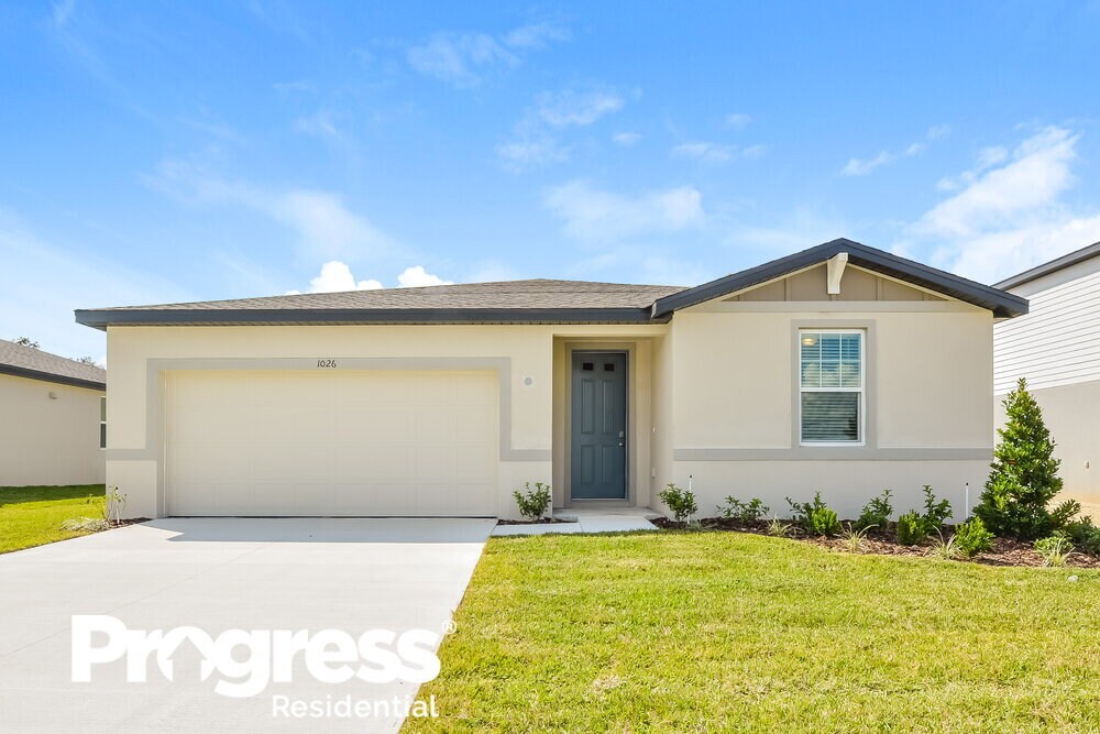 1026 Oak Vly Dr in Auburndale, FL - Building Photo