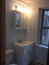 1673 Commonwealth Ave, Unit #1 in Boston, MA - Foto de edificio - Building Photo