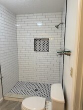 16723 Castle Fraser Dr in Houston, TX - Foto de edificio - Building Photo