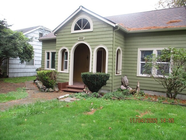 2640 Queets Ave in Hoquiam, WA - Building Photo - Building Photo