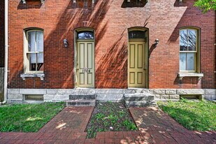 1704 S Tucker Blvd in St. Louis, MO - Building Photo
