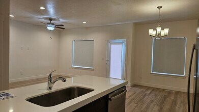 7271 N Silver Spring Way in Eagle Mountain, UT - Building Photo - Building Photo